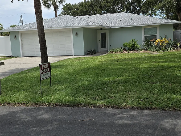 138 Flamingo Dr — Photo 12
