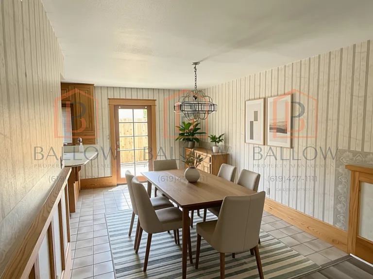10045 Woodpark Dr — Photo 2