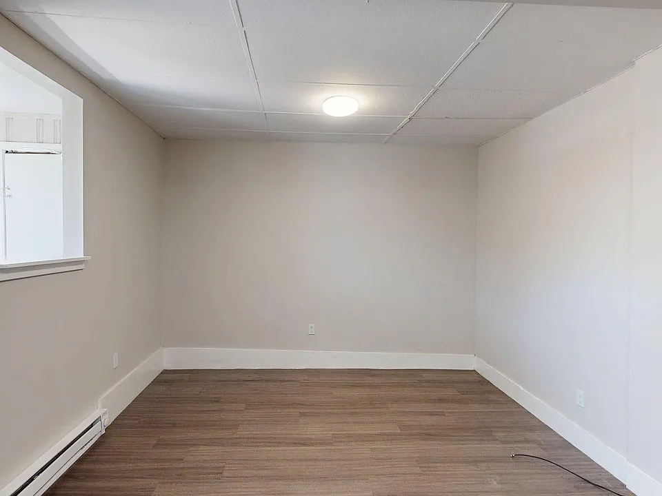 Building Photo 5