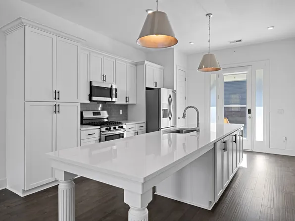 704 James Ave, Nashville, TN 37209