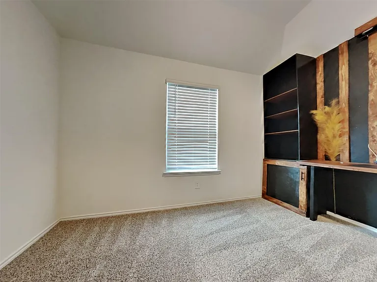 16034 Jordan Meadow Way — Photo 11