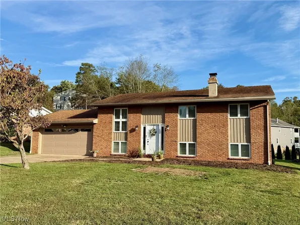 132 Mound Dr, Marietta, OH 45750
