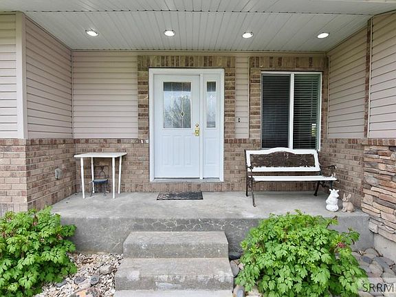 3rd image of 2429 Harold Dr
