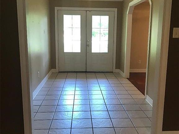 2nd image of 1247 Walnut Dr