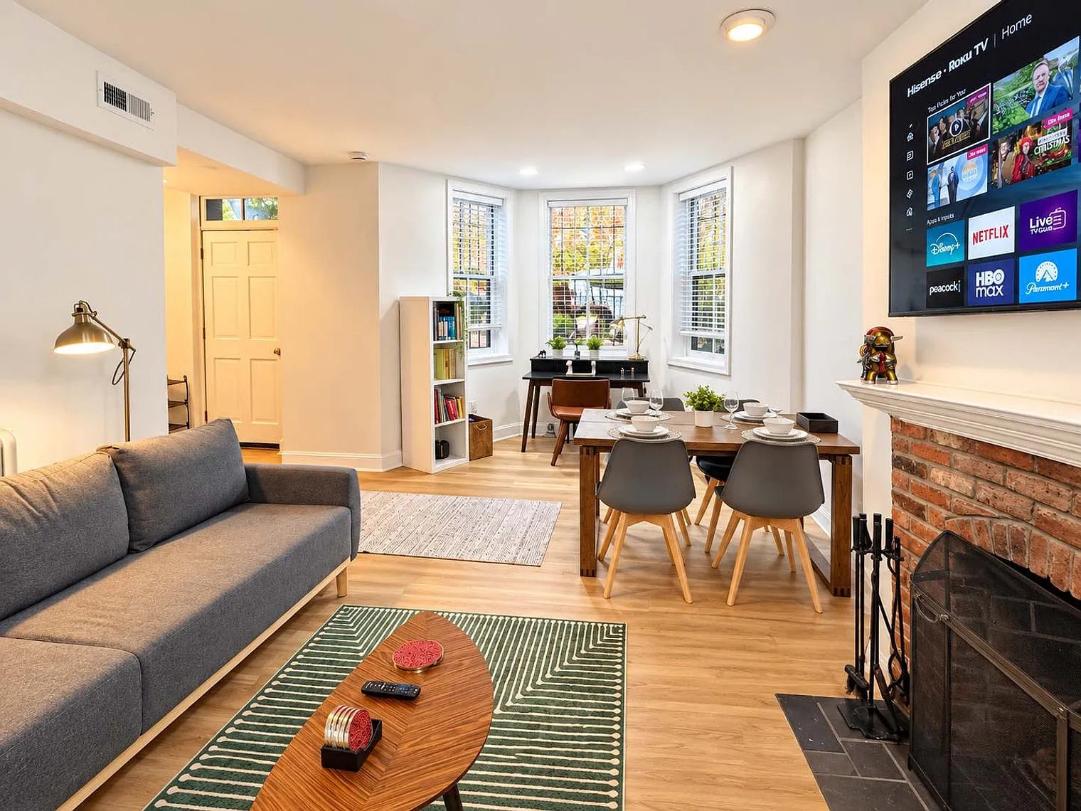 1 bed, 1.0 bath, 398 sqft, $3,567 — Photo 1