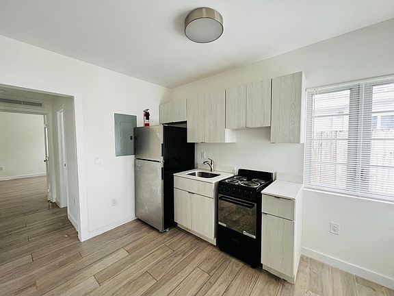 5th image of 568 NE 67th St #1