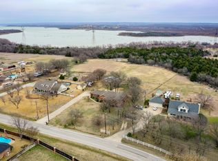 821 Seeton Rd, Mansfield, TX 76063