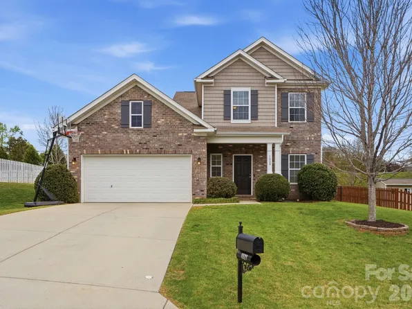 1529 Taryn Ln, Clover, SC 29710