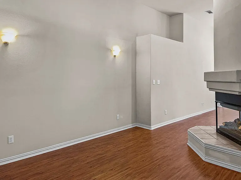 6220 Reddenson Dr — Photo 4
