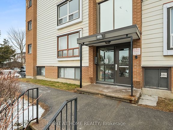 2nd image of 898 Elmsmere Rd #11
