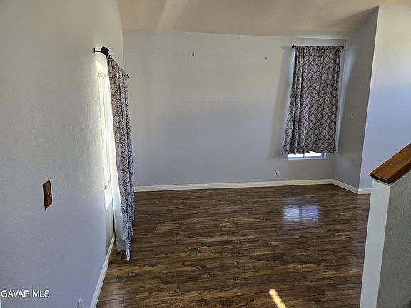 4th image of 1249 Bradford Ave