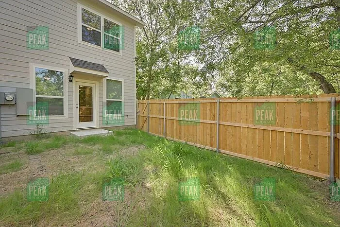 2034 Brookes St — Photo 28