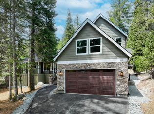 39484 Crest Point Ln, Shaver Lake, CA 93664