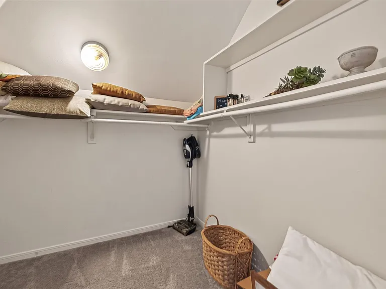 324 W Alabama St #2 — Photo 22