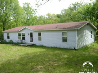 7360 Hickory Ln, Ozawkie, KS 66070