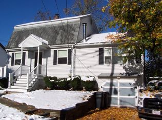 10 East St, Avon, MA 02322