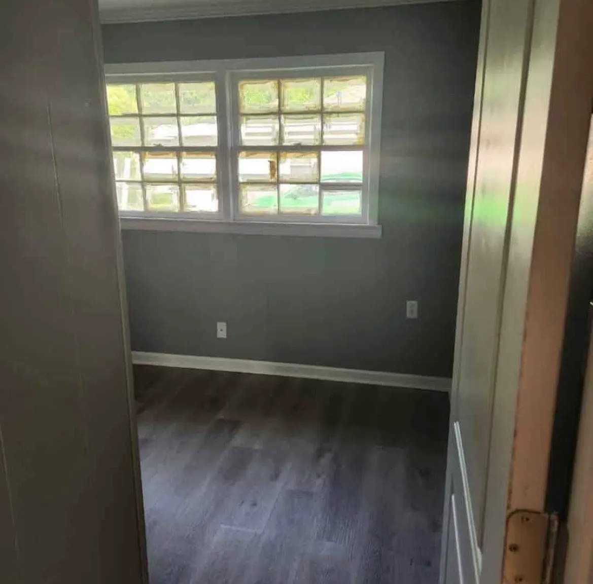 4 bed, $2,200 — Photo 1