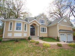 107 Longview Ter, Gillette, NJ 07933