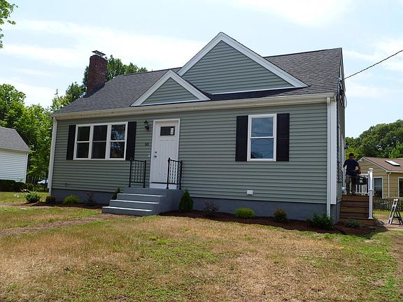 2nd image of 60 Redwood Dr