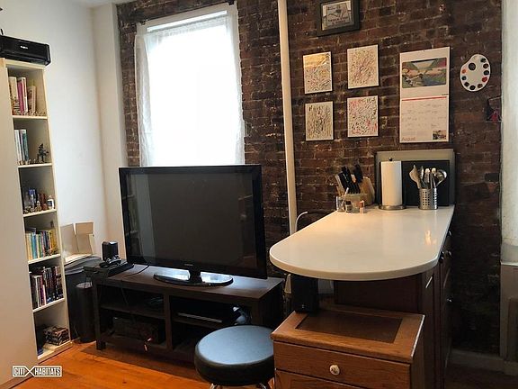 3rd image of 1 Weehawken St #2B