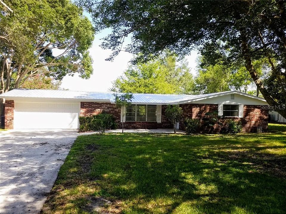 1st image of 610 E Country Club Dr