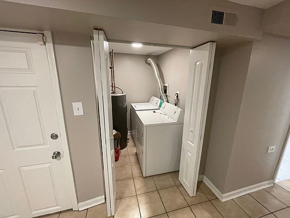 3rd image of 845 N Monticello Ave #Basement