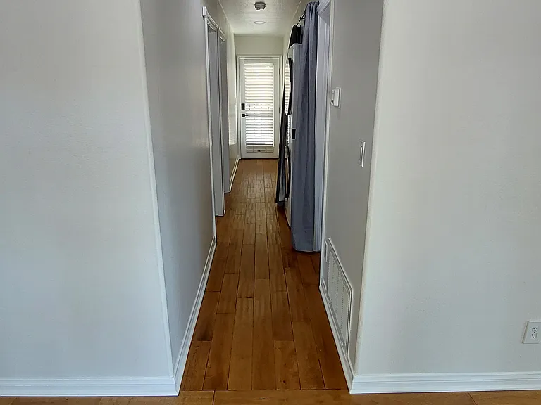 1000 E Commonwealth Ave — Photo 11