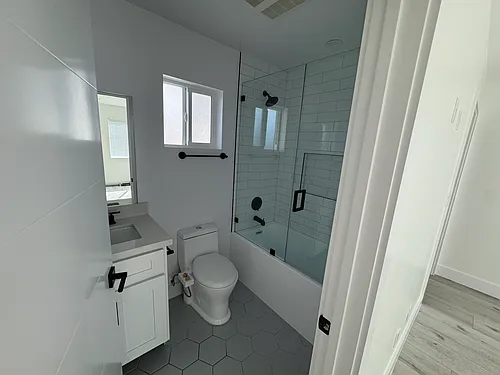 5919 Dauphin St #1 Photo 1