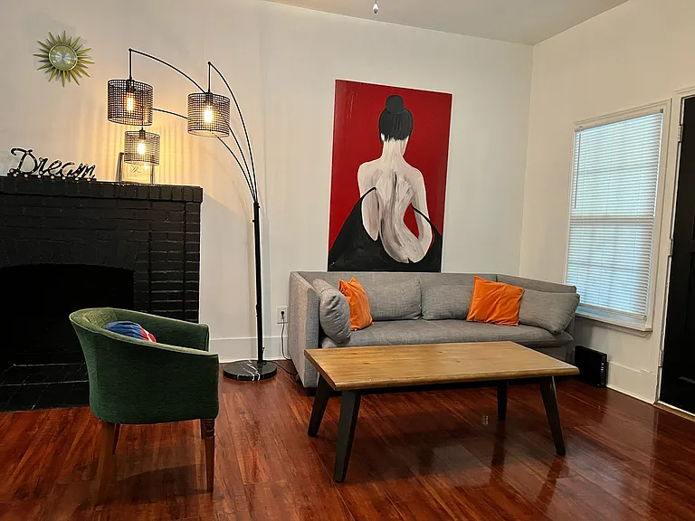 1602 Francis St #2 — Photo 4