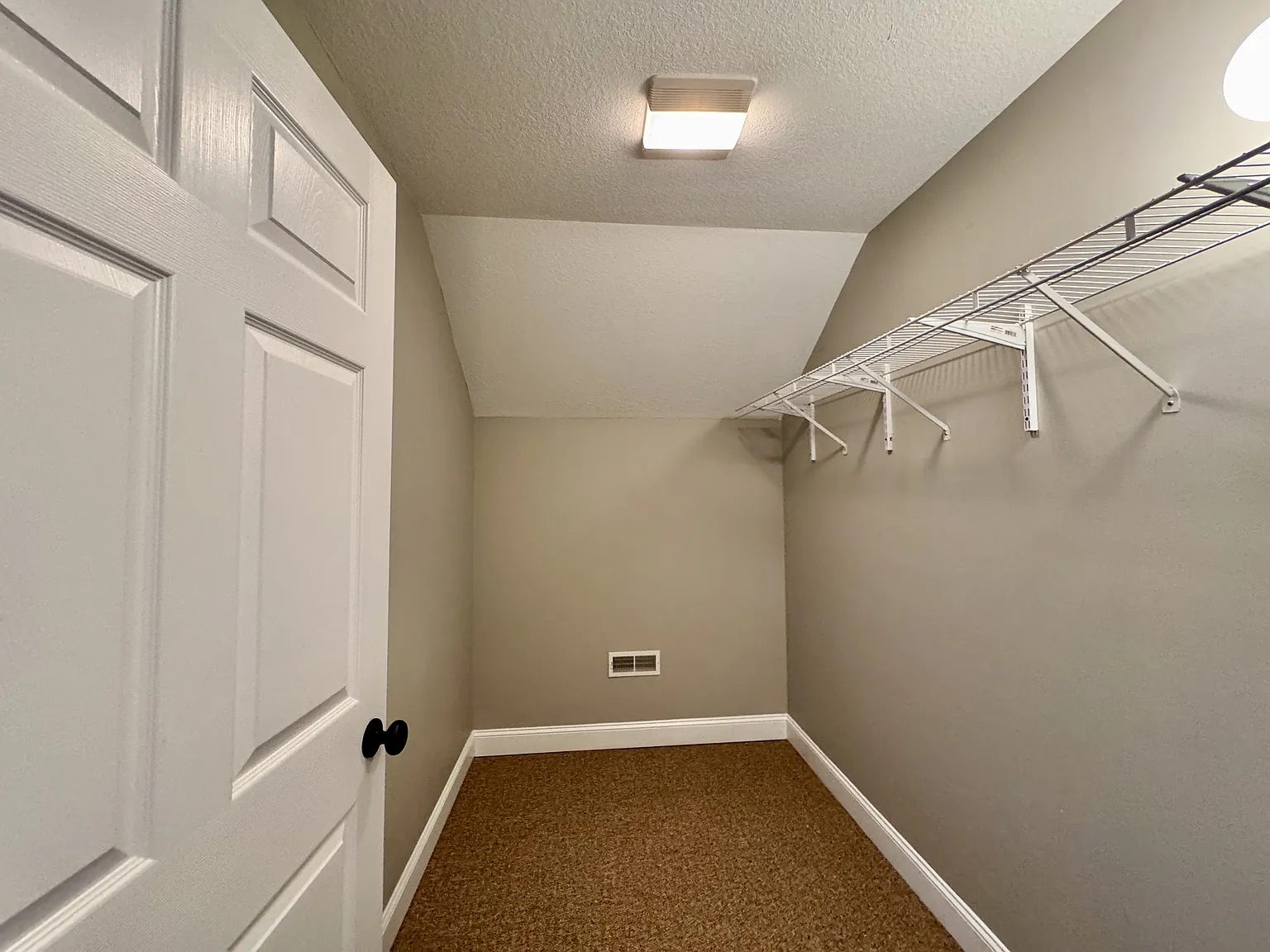 513 Tanasi Circle - 1 — Photo 4