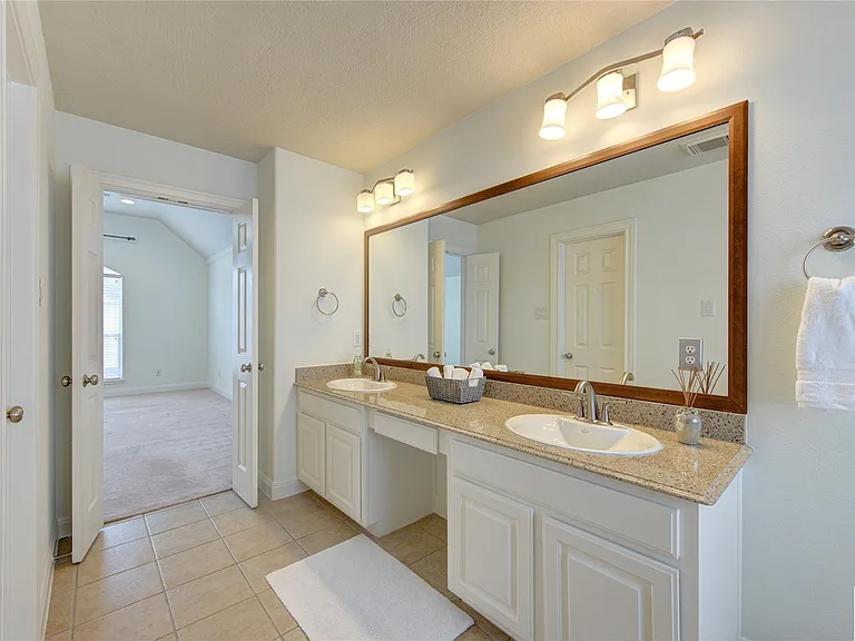 1322 Cohn St — Photo 23