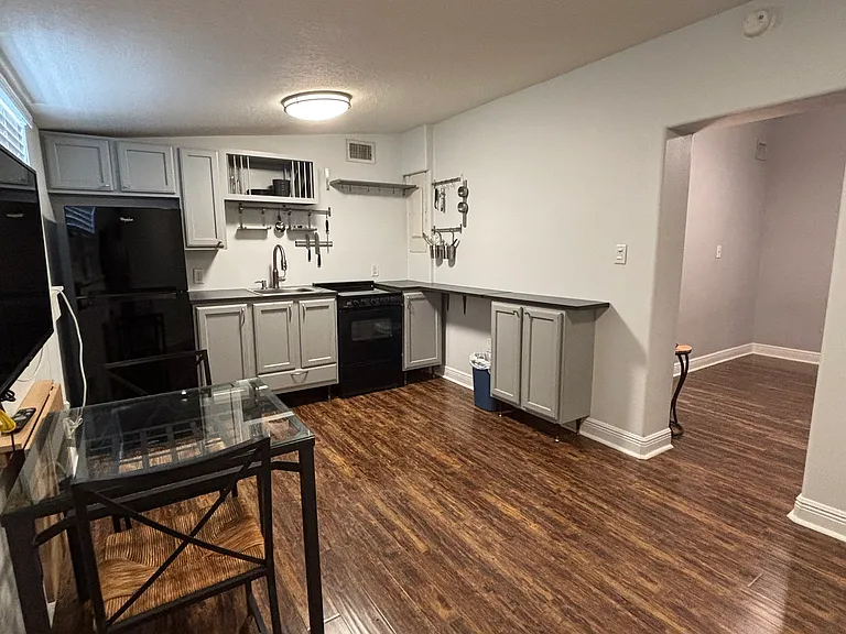 657 S Orlando Ave #2 — Photo 4