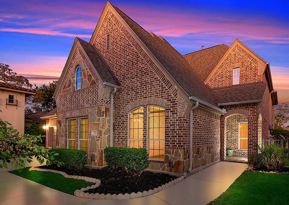 1st image of 7 Crystal Canyon Pl