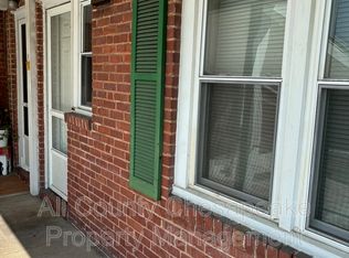 15 Center Pl APT 2, Dundalk, MD 21222