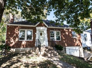 2151 Fairhaven Dr, Saint Louis, MO 63136