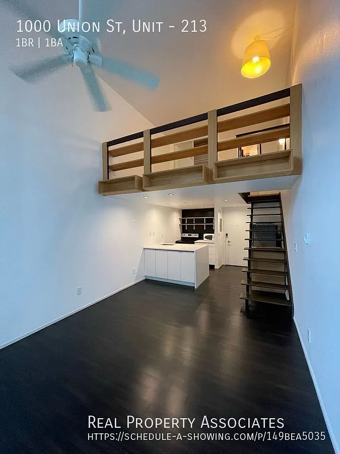 First Hill Condo — Photo 3
