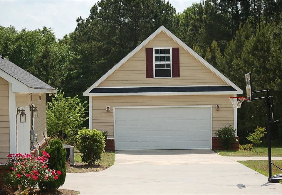 2nd image of 3028 Chatooga Way