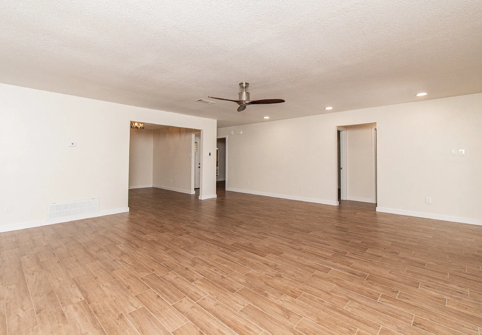 4 bed, 2.0 bath, 1824 sqft, $1,750 — Photo 3