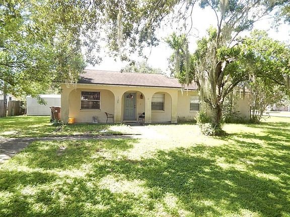 2nd image of 1128 Dogwood Ln