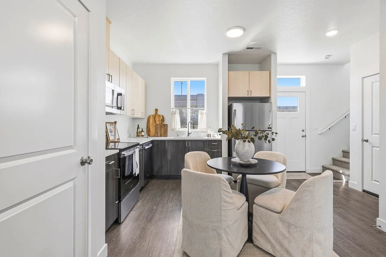 The Ridge Townhomes — Photo 4