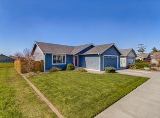1922 Sagewood Way, McKinleyville, CA 95519