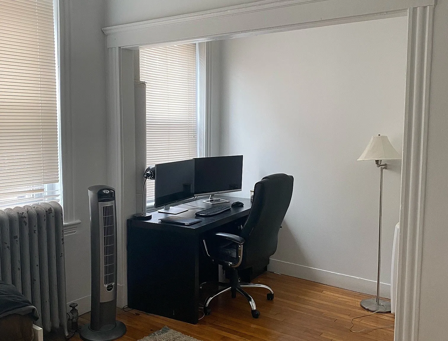 Studio, 450 sqft, $2,300 — Photo 3
