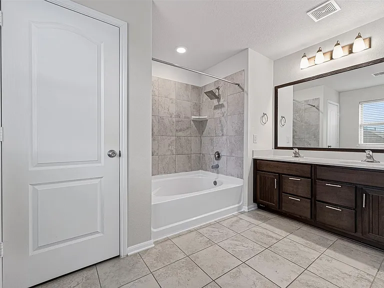 25319 Whitehaven Gate St — Photo 16