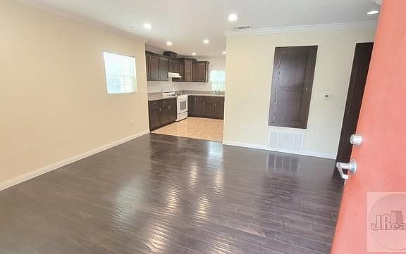 4th image of 8754 Reading Ave #3