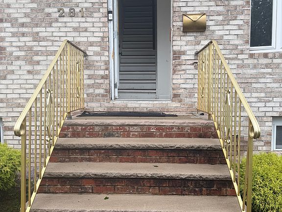 4th image of 281 Bell Ave #1