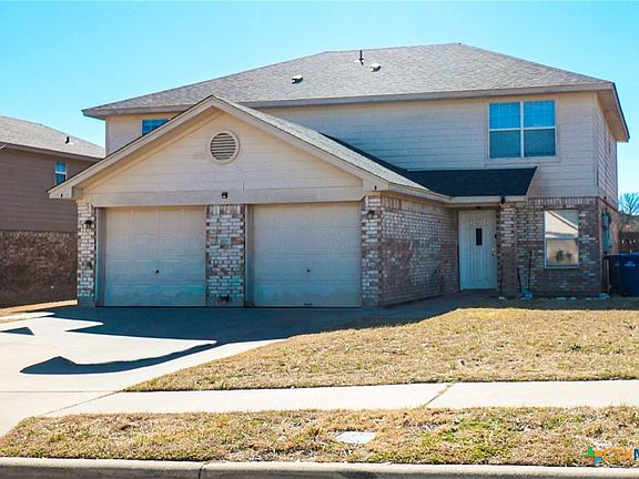 2nd image of 3111 Yaupon Rd