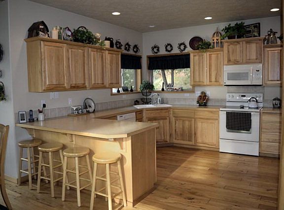 4th image of 1609 Woodhaven Ct