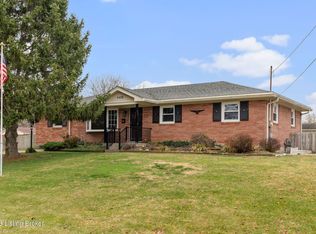 5408 Senator Ln, Louisville, KY 40219