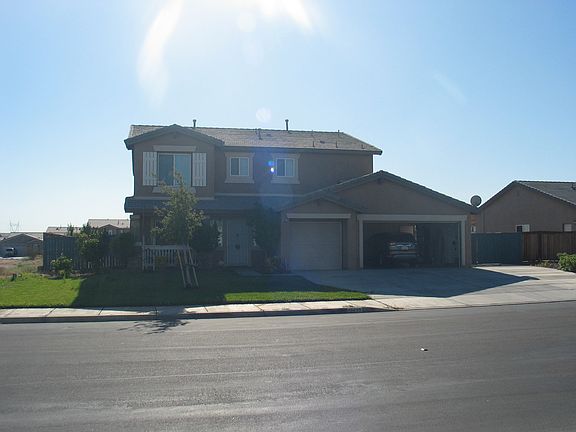2nd image of 13637 Adele St