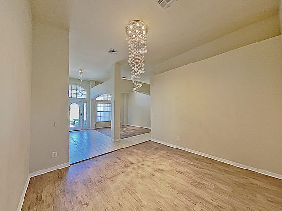 4th image of 1231 Legendary Blvd